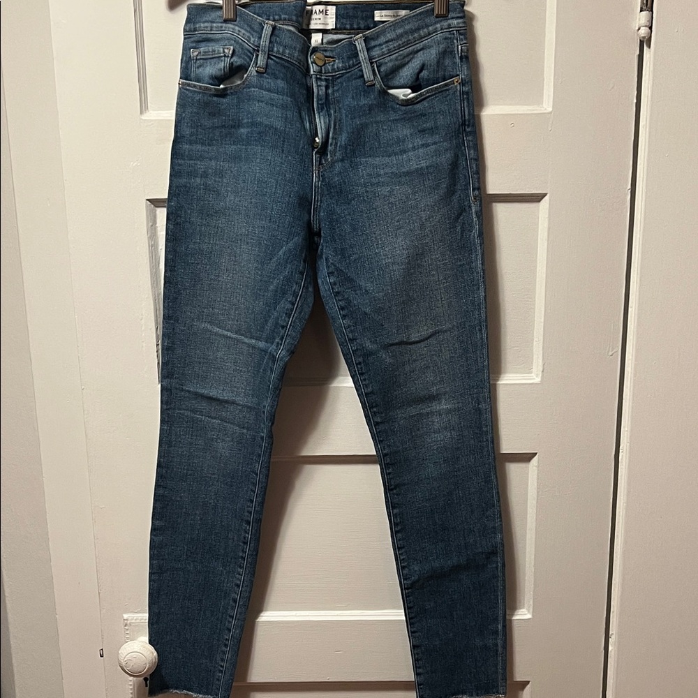 Frame Le Skinny de Jeanne Denim Dark Blue Ankle Jeans. Size 31